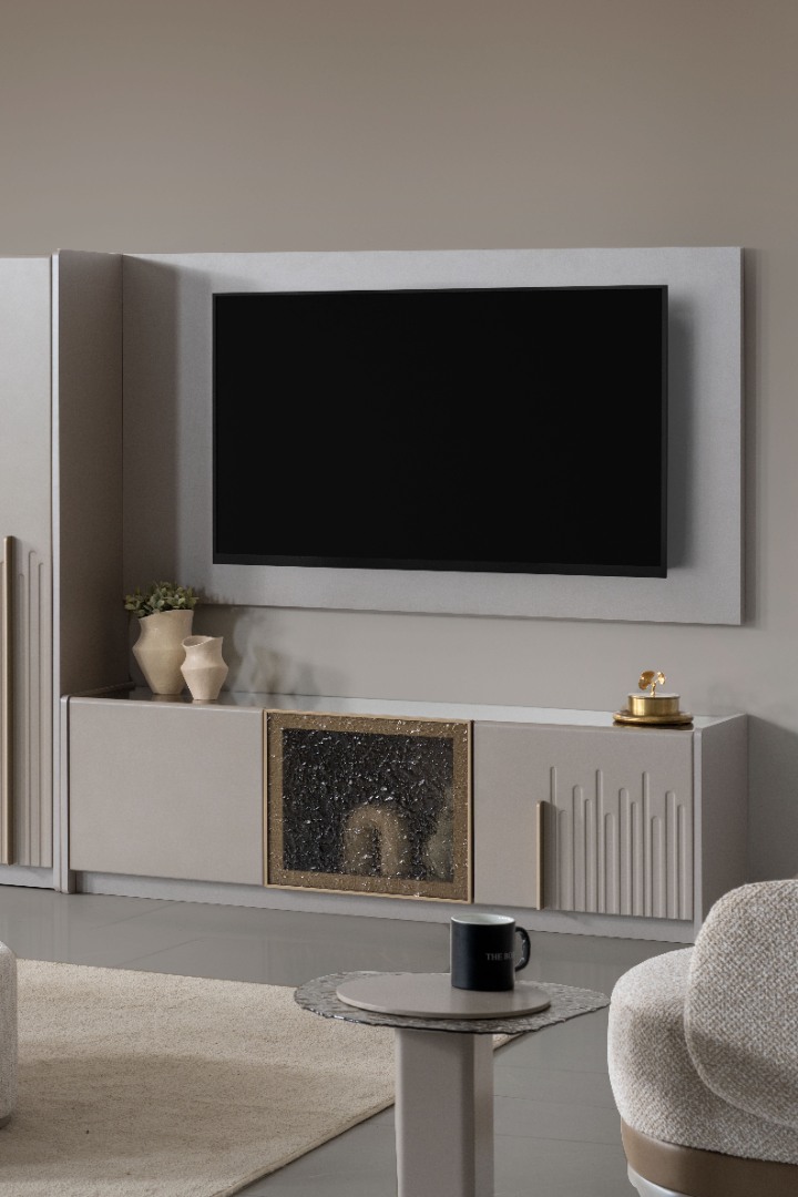 MADRİD TV ÜNİTESİ — 3