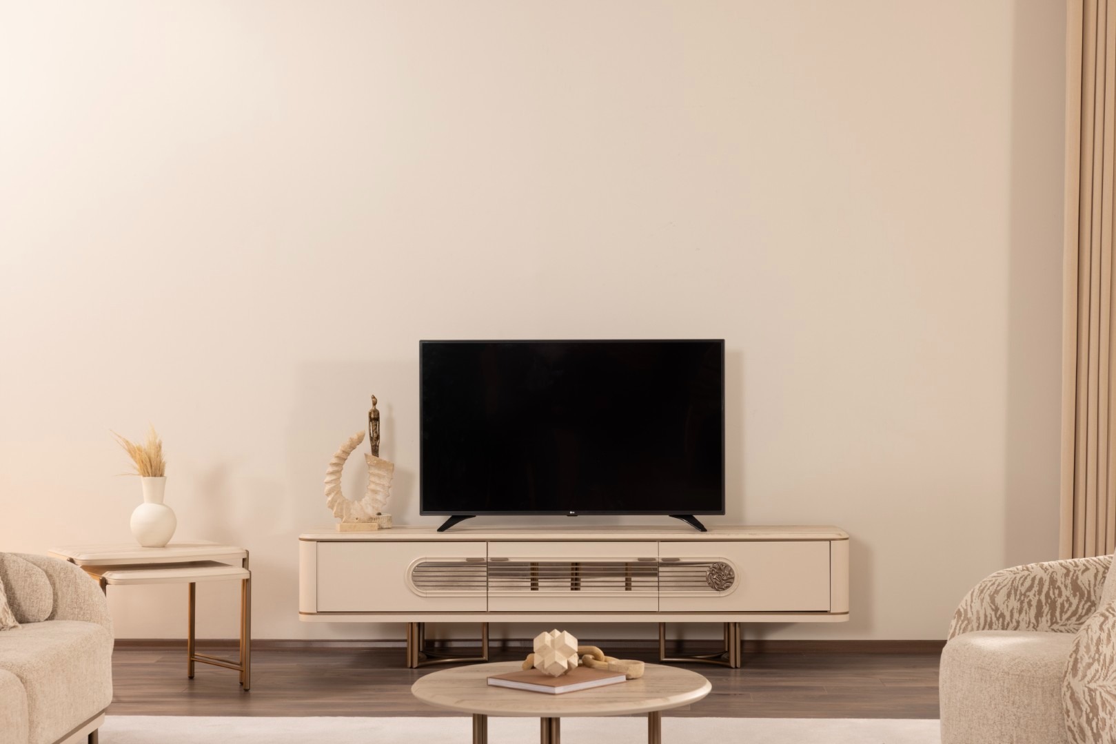 Cardi TV Ünitesi — 7