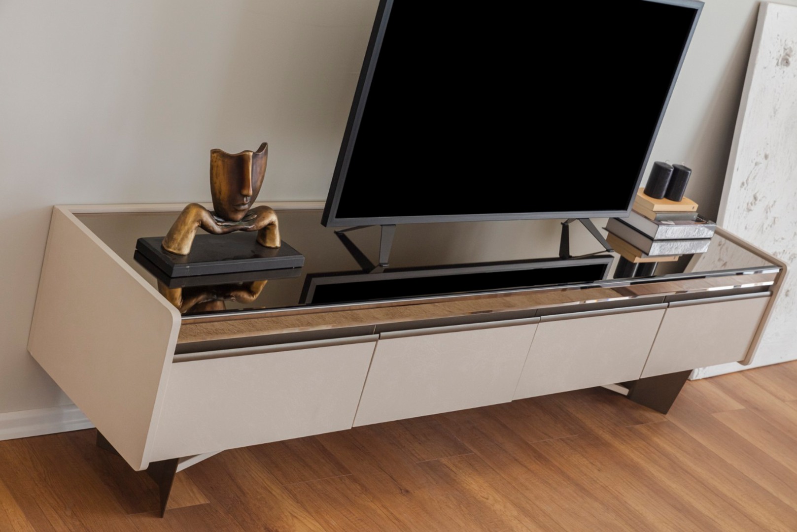 Chill TV Ünitesi — 3