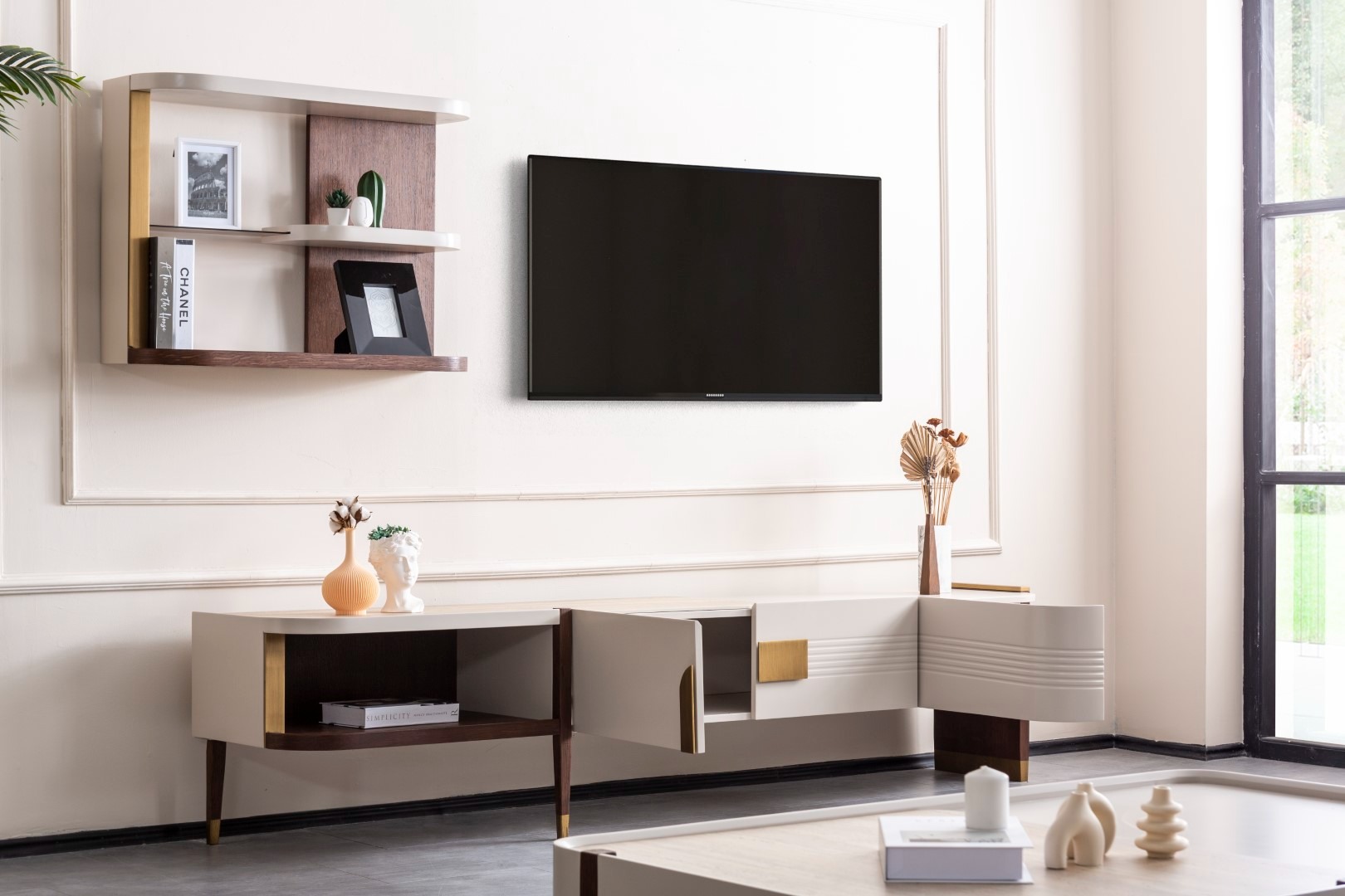 Hera TV Ünitesi — 2