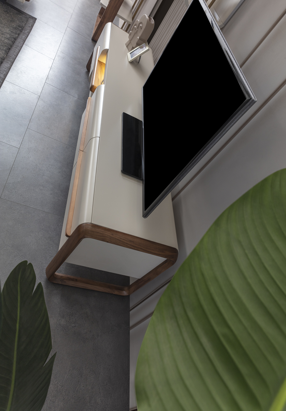 Lena Ceviz TV Ünitesi — 8